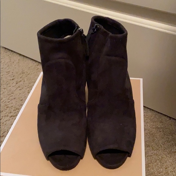Michael Kors Selina Booties - Picture 2 of 6